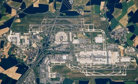 l'aéroport Charles de Gaulle vu du ciel