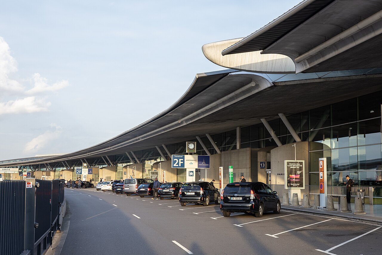 Drop-off area outside Terminal 2F at Paris Charles-de-Gaulle Airport.